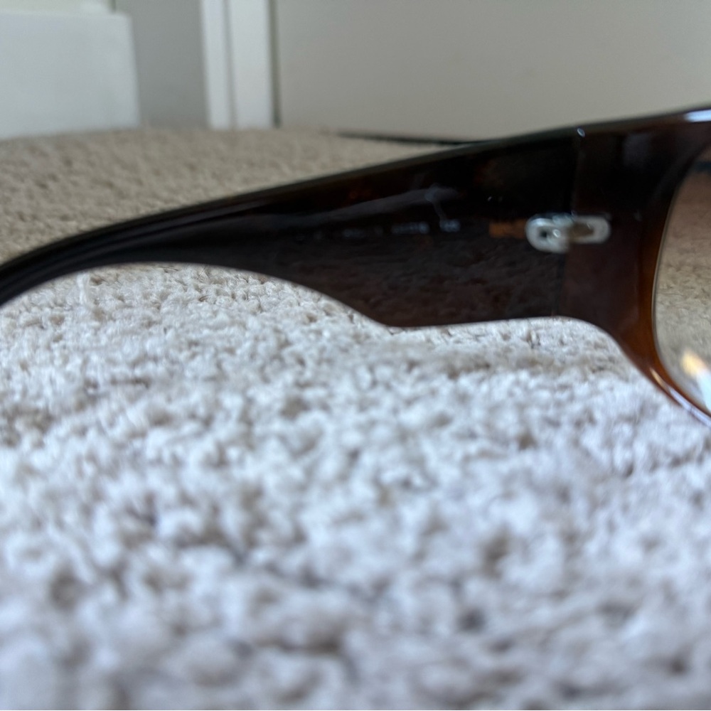 CHANEL Dark Brown Sunglasses (Y2K style) - Picture 16 of 16